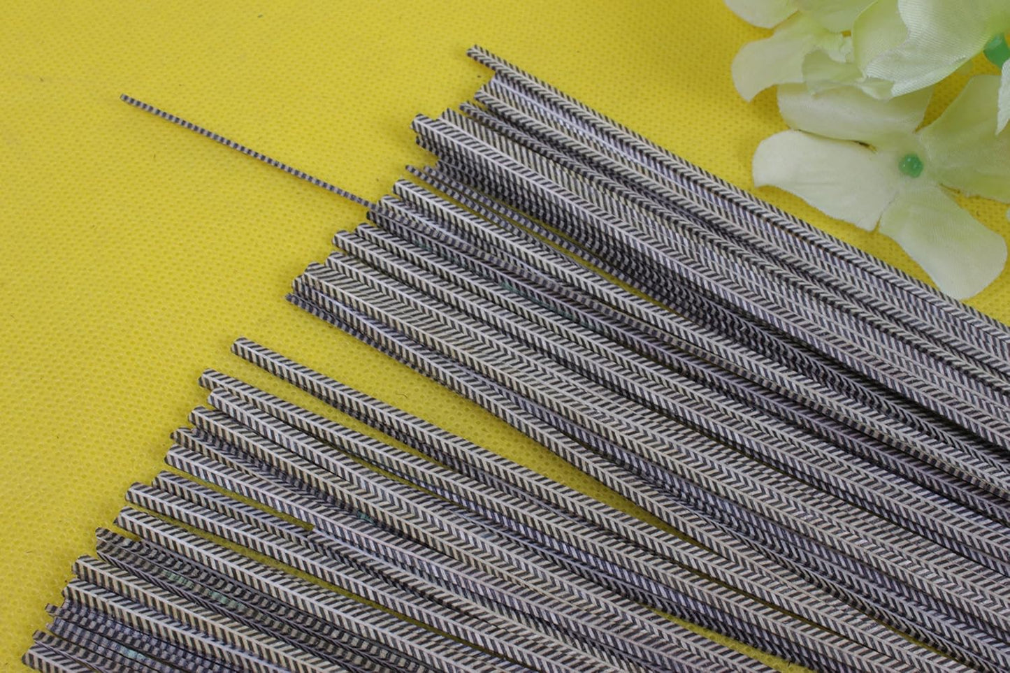 20X Guitar Strip Inlay Guitar Luthier Purfling Guitar Parts Wood Binding Inlay 640X3X1.0Mm #62