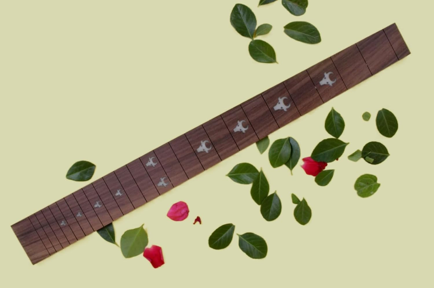24 Fret Electric Guitar Fingerboard Rosewood Fretboard for Guitar Replacement Parts 25.5 Inch Oxhead Inlay DIY Unfinished (648Mm)